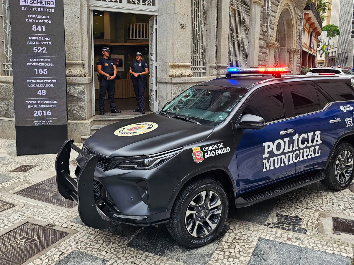 Imagem de uma viatura da Guarda Civil Metropolitana de São Paulo identificada como Polícia Municipal
