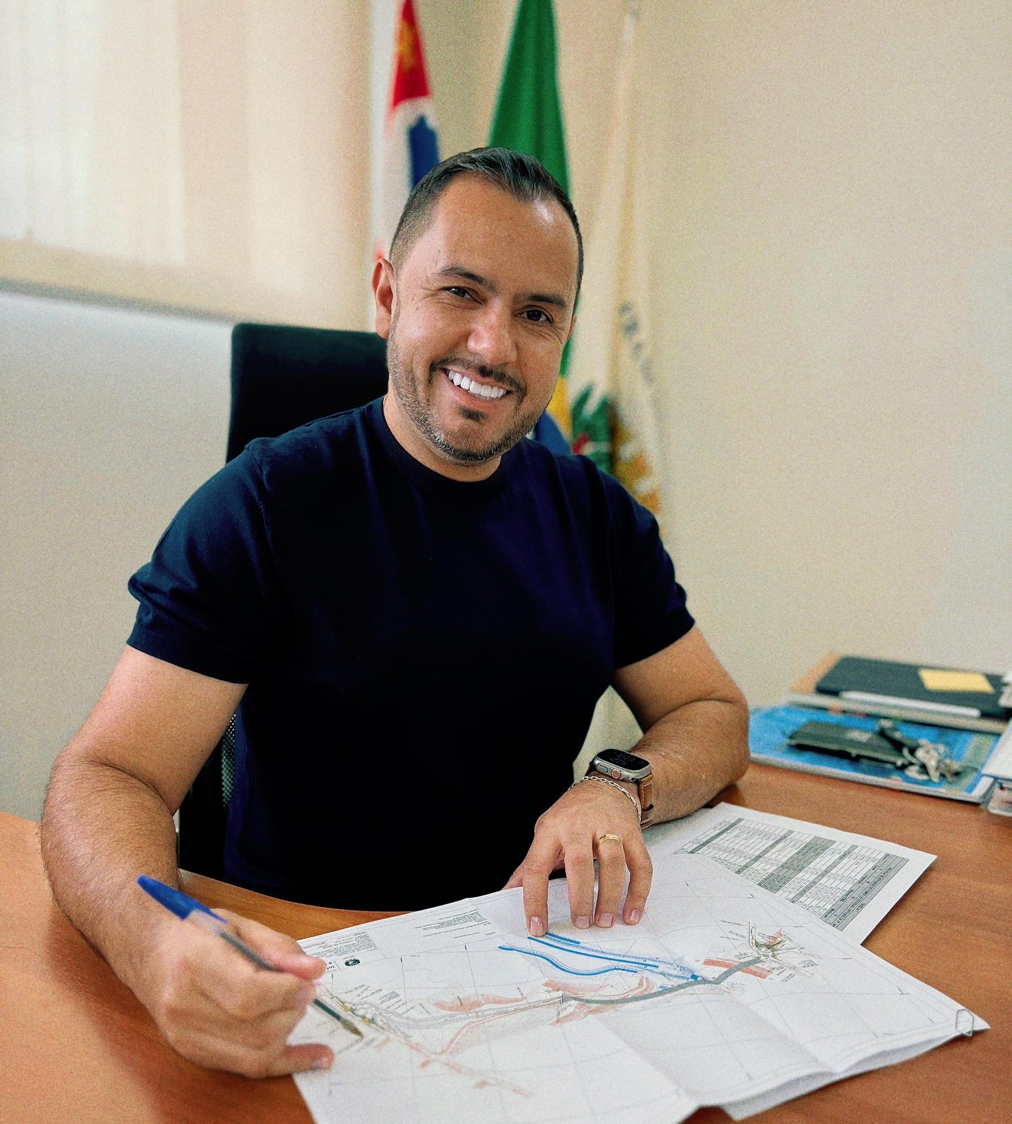 Prefeito de Francisco Morato Ildo Gusmão anuncia abertura de concurso público para diversos cargos