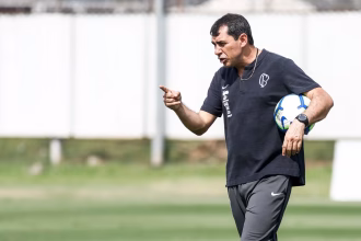 Corinthians define Carille como novo alvo